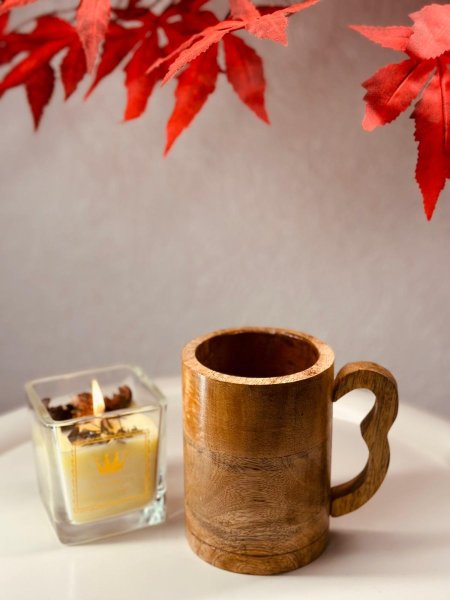 كاسة بامبو مع يد 